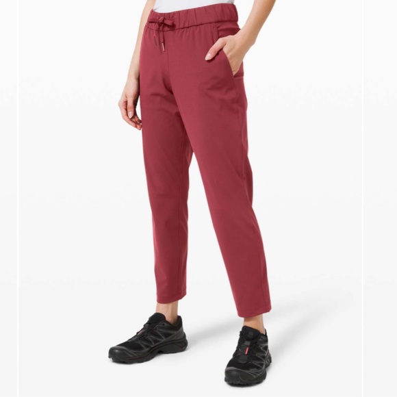 lululemon athletica Pants - New Lululemon On The Fly 7/8 Pant CHIA